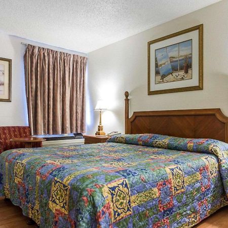 Rodeway Inn Vallejo Εξωτερικό φωτογραφία