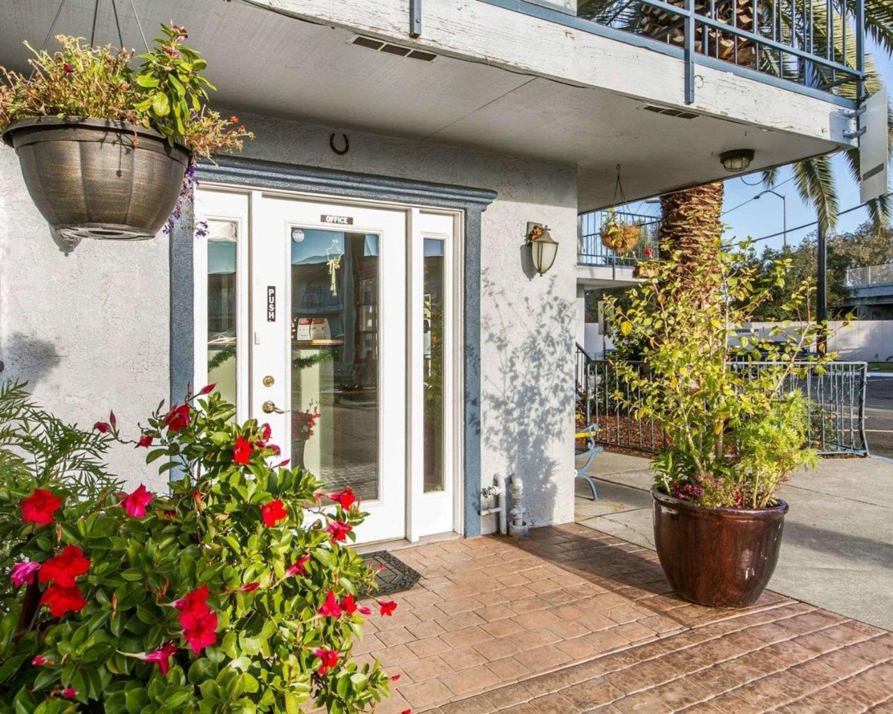 Rodeway Inn Vallejo Εξωτερικό φωτογραφία