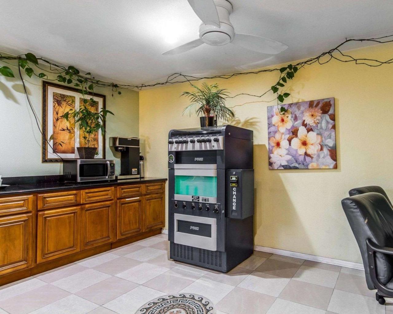 Rodeway Inn Vallejo Εξωτερικό φωτογραφία