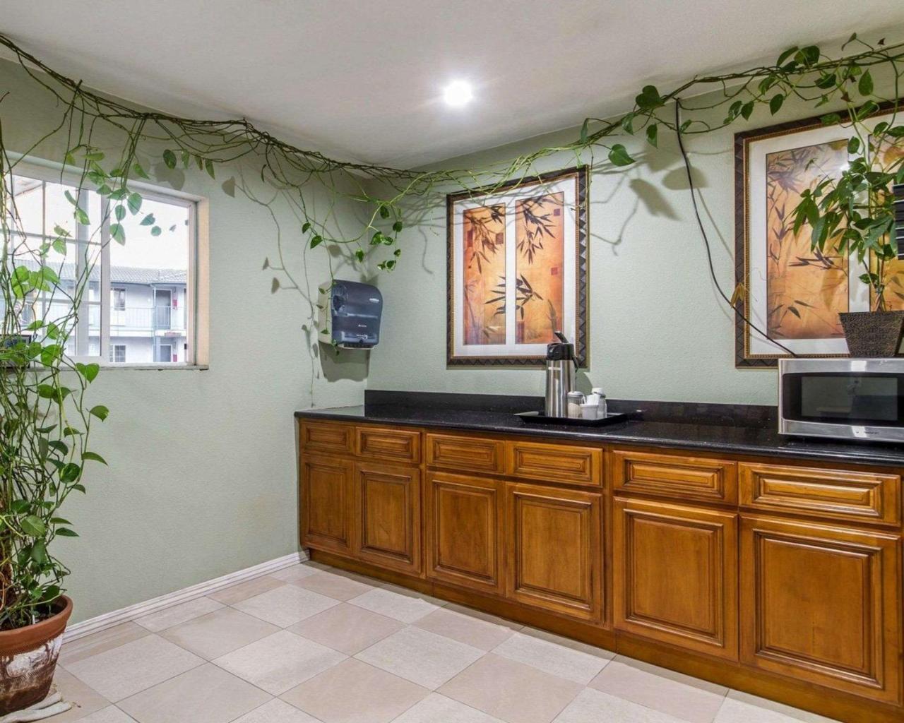 Rodeway Inn Vallejo Εξωτερικό φωτογραφία